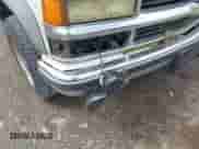 1998 Chevrolet Silverado 2500 с VIN 1GCGK29JXWE242631, выставлен на аукционе IAAI как лот 42986984 с пробегом 188 975 миль миль и . История ставок и продаж доступна на DreamBid. Изображение 6.