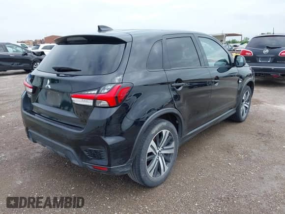 2021 Mitsubishi Outlander ES z VIN JA4APUAU7MU032574, wystawiony jako IAAI lot #42340678 z przebiegiem 81 863 mil mil oraz . Historia ofert i sprzedaży dostępna na DreamBid. Obrazek 4.