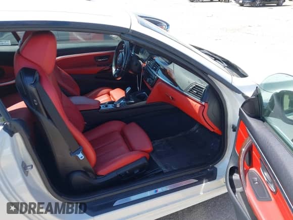 2015 BMW 4 Series 428i с VIN WBA3V7C52FP771779, выставлен на аукционе IAAI как лот 41953647 с пробегом 66 003 миль миль и . История ставок и продаж доступна на DreamBid. Изображение 5.