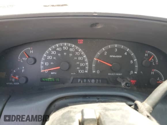 2000 Ford F-150 XL with VIN 1FTRX18W4YKA22648, listed as a Copart auction lot 59339975 with 446,061 mi miles and Salvage title. Bid and sale history available at DreamBid. Image 9.