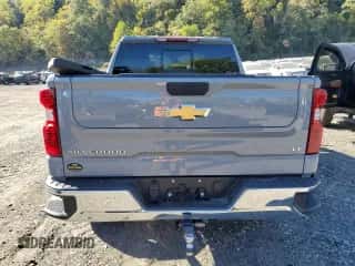 2024 Chevrolet Silverado 1500 LT z VIN 1GCUDDE86RZ188981, wystawiony jako Copart lot #85670365 z przebiegiem 31 767 mil mil oraz Szkoda całkowita • Salvage title. Historia ofert i sprzedaży dostępna na DreamBid. Obrazek 6.