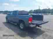 2011 GMC Sierra 1500 SL z VIN 3GTP2UEA0BG333489, wystawiony jako IAAI lot #42434038 z przebiegiem 286 560 mil mil oraz . Historia ofert i sprzedaży dostępna na DreamBid. Obrazek 3.