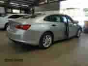 2016 Chevrolet Malibu LT z VIN 1G1ZE5ST2GF322684, wystawiony jako Copart lot #86873935 z przebiegiem 116 967 mil mil oraz Czysty tytuł • Clean title. Historia ofert i sprzedaży dostępna na DreamBid. Obrazek 3.