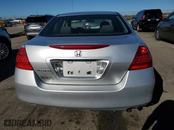 2007 Honda Accord LX SE с VIN 1HGCM56367A092446, выставлен на аукционе Copart как лот 82421055 с пробегом 166 077 миль миль и Списание • Salvage title. История ставок и продаж доступна на DreamBid. Изображение 6.