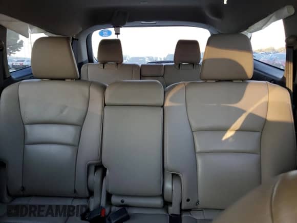 2017 Honda Pilot EX-L with VIN 5FNYF5H50HB007431, listed as a Copart auction lot 84754755 with 86,815 mi miles and Salvage title. Bid and sale history available at DreamBid. Image 10.