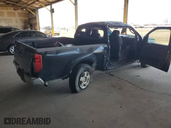 2008 Nissan Frontier SE with VIN 1N6AD06U08C442643, listed as a Copart auction lot 53752805 with 333,482 mi miles and Salvage title. Bid and sale history available at DreamBid. Image 3.