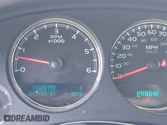 2011 Chevrolet Tahoe LT с VIN 1GNSKBE02BR329859, выставлен на аукционе IAAI как лот 43359587 с пробегом 343 639 миль миль и . История ставок и продаж доступна на DreamBid. Изображение 7.