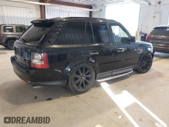 2011 Land Rover Range Rover Sport SC z VIN SALSH2E45BA279461, wystawiony jako IAAI lot #43328234 z przebiegiem 121 932 mil mil oraz . Historia ofert i sprzedaży dostępna na DreamBid. Obrazek 4.