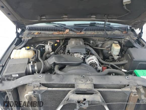 2000 Chevrolet Silverado 1500 LS with VIN 2GCEK19T5Y1391410, listed as a Copart auction lot 84882645 with 121,482 mi miles and Clean title. Bid and sale history available at DreamBid. Image 11.