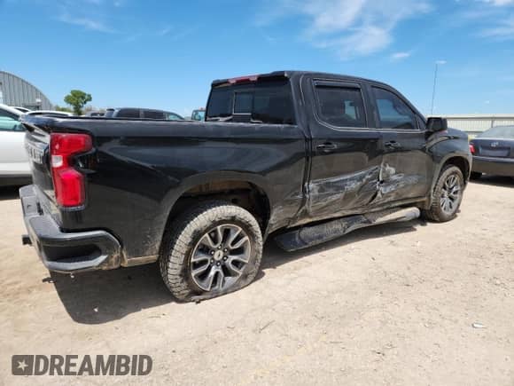2022 Chevrolet Silverado 1500 RST with VIN 3GCUDEET4NG664021, listed as a Copart auction lot 63237365 with 52,302 mi miles and Salvage title. Bid and sale history available at DreamBid. Image 3.