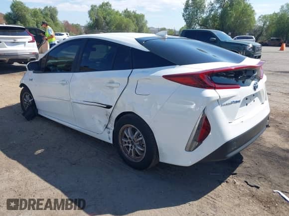 2022 Toyota Prius Limited with VIN JTDKAMFP7N3201286, listed as a IAAI auction lot 43282629 with 31,664 mi miles and . Bid and sale history available at DreamBid. Image 3.