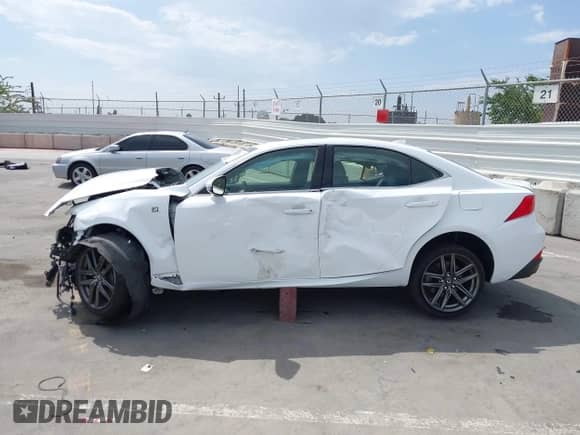 2018 Lexus IS 300 z VIN JTHBA1D20J5073234, wystawiony jako IAAI lot #43108455 z przebiegiem 65 000 mil mil oraz . Historia ofert i sprzedaży dostępna na DreamBid. Obrazek 15.