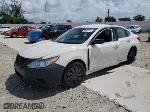2016 Nissan Altima S z VIN 1N4AL3AP5GC239115, wystawiony jako Copart lot #68042745 z przebiegiem Nie podano mil oraz Szkoda całkowita • Salvage title. Historia ofert i sprzedaży dostępna na DreamBid. Obrazek 1.