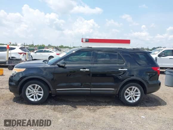 2012 Ford Explorer XLT z VIN 1FMHK7D84CGA48646, wystawiony jako IAAI lot #42863482 z przebiegiem 173 492 mil mil oraz . Historia ofert i sprzedaży dostępna na DreamBid. Obrazek 14.