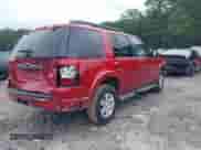 2008 Ford Explorer XLT z VIN 1FMEU63E88UA79924, wystawiony jako IAAI lot #42949201 z przebiegiem 227 539 mil mil oraz . Historia ofert i sprzedaży dostępna na DreamBid. Obrazek 4.