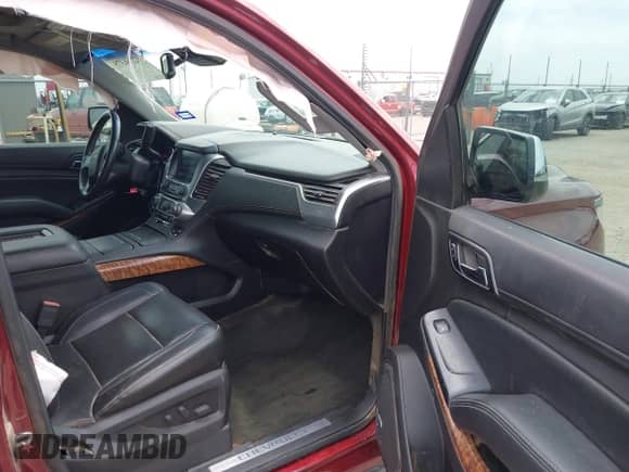 2017 Chevrolet Tahoe Premier с VIN 1GNSCCKC5HR111490, выставлен на аукционе IAAI как лот 42266375 с пробегом 101 209 миль миль и . История ставок и продаж доступна на DreamBid. Изображение 5.