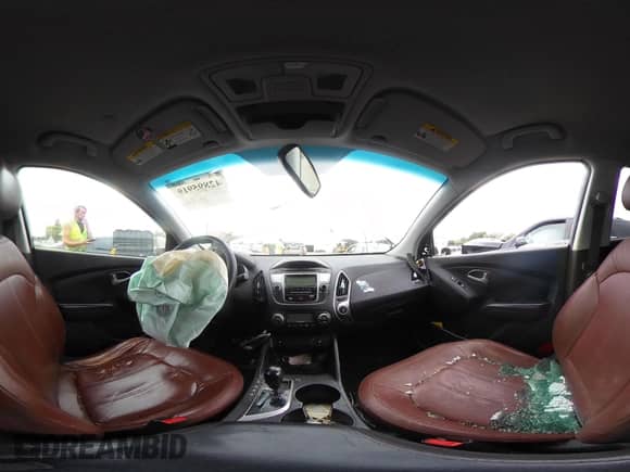 2013 Hyundai Tucson GLS с VIN KM8JU3AC0DU595736, выставлен на аукционе IAAI как лот 42895919 с пробегом 170 101 миль миль и . История ставок и продаж доступна на DreamBid. Изображение 19.