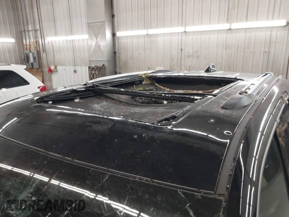 2019 Jeep Grand Cherokee Summit с VIN 1C4RJFJT5KC635961, выставлен на аукционе IAAI как лот 42537079 с пробегом 46 633 миль миль и . История ставок и продаж доступна на DreamBid. Изображение 19.