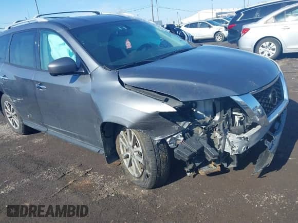 2016 Nissan Pathfinder Platinum with VIN 5N1AR2MM4GC609731, listed as a IAAI auction lot 41763204 with 207,088 mi miles and . Bid and sale history available at DreamBid. Image 1.