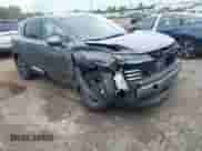 2025 Nissan Kicks SV с VIN 3N8AP6CA7SL333085, выставлен на аукционе IAAI как лот 43047631 с пробегом 1 921 миль миль и . История ставок и продаж доступна на DreamBid. Изображение 1.