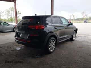 2021 Hyundai Tucson SE z VIN KM8J23A46MU407316, wystawiony jako IAAI lot #43361613 z przebiegiem 79 865 mil mil oraz . Historia ofert i sprzedaży dostępna na DreamBid. Obrazek 4.