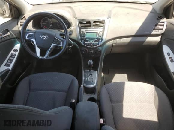 2012 Hyundai Accent SE z VIN KMHCU5AE3CU020065, wystawiony jako Copart lot #54428645 z przebiegiem 94 359 mil mil oraz Czysty tytuł • Clean title. Historia ofert i sprzedaży dostępna na DreamBid. Obrazek 8.