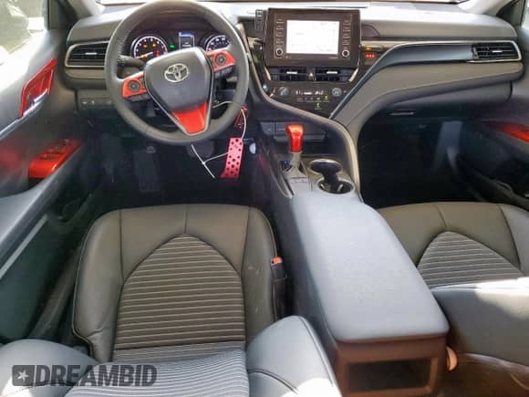 2024 Toyota Camry SE with VIN 4T1G11AK8RU920784, listed as a Copart auction lot 68304445 with 21,437 mi miles and Salvage title. Bid and sale history available at DreamBid. Image 8.