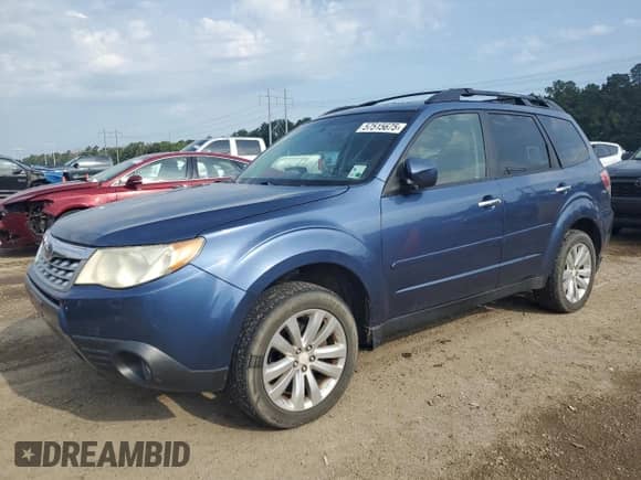 2011 Subaru Forester X Limited z VIN JF2SHAFC3BH759479, wystawiony jako Copart lot #57515675 z przebiegiem 149 878 mil mil oraz Szkoda całkowita • Salvage title. Historia ofert i sprzedaży dostępna na DreamBid. Obrazek 1.