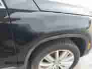 2015 Volkswagen Tiguan S with VIN WVGAV7AX5FW591728, listed as a IAAI auction lot 43205069 with 81,126 mi miles and . Bid and sale history available at DreamBid. Image 17.