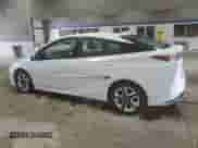 2016 Toyota Prius Three z VIN JTDKARFU9G3516791, wystawiony jako Copart lot #81062625 z przebiegiem 235 459 mil mil oraz Czysty tytuł • Clean title. Historia ofert i sprzedaży dostępna na DreamBid. Obrazek 2.