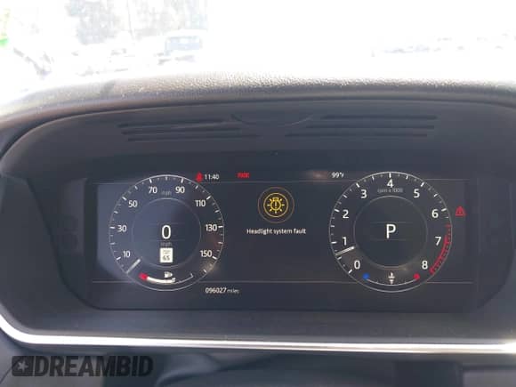 2018 Land Rover Range Rover Sport SE with VIN SALWG2RV6JA406403, listed as a IAAI auction lot 43084356 with 96,027 mi miles and . Bid and sale history available at DreamBid. Image 15.