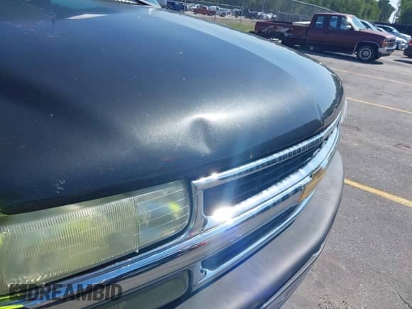 2003 Chevrolet Suburban LS z VIN 3GNEC16Z43G169079, wystawiony jako IAAI lot #42438273 z przebiegiem 208 332 mil mil oraz . Historia ofert i sprzedaży dostępna na DreamBid. Obrazek 6.