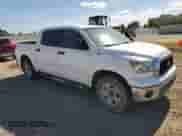 2008 Toyota Tundra z VIN 5TFDV54198X056458, wystawiony jako Copart lot #70442855 z przebiegiem 179 429 mil mil oraz Szkoda całkowita • Salvage title. Historia ofert i sprzedaży dostępna na DreamBid. Obrazek 4.