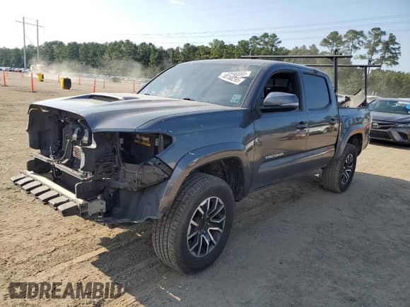 2020 Toyota Tacoma SR5 с VIN 3TMAZ5CN0LM118016, выставлен на аукционе Copart как лот 80166295 с пробегом 82 935 миль миль и Списание • Salvage title. История ставок и продаж доступна на DreamBid. Изображение 1.
