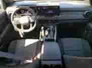 2025 Chevrolet Colorado 2WD Work Truck z VIN 1GCPSBEK9S1150054, wystawiony jako Copart lot #81321035 z przebiegiem 7 443 mil mil oraz Szkoda całkowita • Salvage title. Historia ofert i sprzedaży dostępna na DreamBid. Obrazek 8.