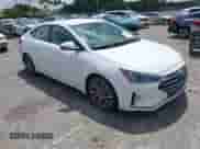 2019 Hyundai Elantra SEL z VIN 5NPD84LF5KH446507, wystawiony jako IAAI lot #41951219 z przebiegiem 32 877 mil mil oraz . Historia ofert i sprzedaży dostępna na DreamBid. Obrazek 1.