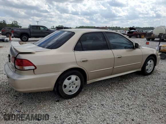 2001 Honda Accord EX with VIN 1HGCG16521A035122, listed as a Copart auction lot 86594845 with 317,775 mi miles and Salvage title. Bid and sale history available at DreamBid. Image 3.