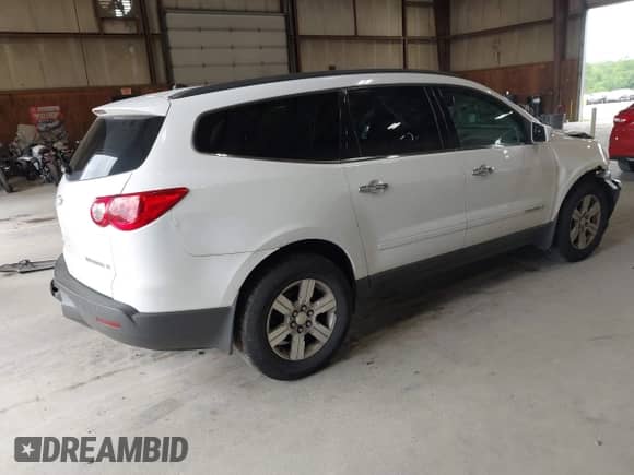 2009 Chevrolet Traverse 2LT with VIN 1GNEV23D59S181316, listed as a IAAI auction lot 42644858 with 102,900 mi miles and . Bid and sale history available at DreamBid. Image 4.