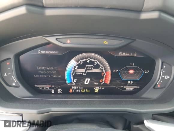 2019 Lamborghini Urus with VIN ZPBUA1ZL5KLA00961, listed as a Copart auction lot 82316524 with 36,541 mi miles and Salvage title. Bid and sale history available at DreamBid. Image 9.