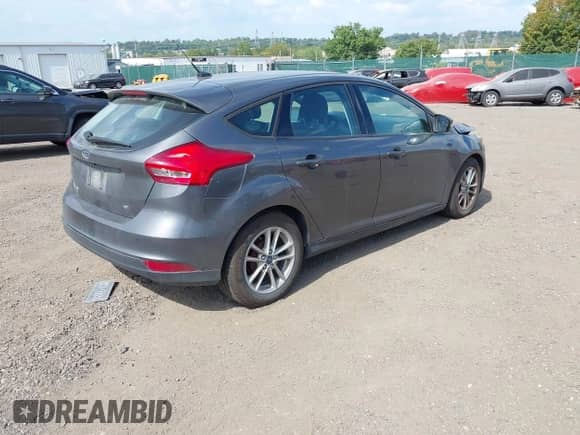 2015 Ford Focus SE с VIN 1FADP3K26FL253835, выставлен на аукционе IAAI как лот 43227013 с пробегом 152 408 миль миль и . История ставок и продаж доступна на DreamBid. Изображение 4.