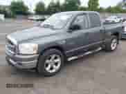 2008 Dodge 1500 SLT z VIN 1D7HA18N28S627049, wystawiony jako IAAI lot #43045457 z przebiegiem 220 338 mil mil oraz . Historia ofert i sprzedaży dostępna na DreamBid. Obrazek 2.