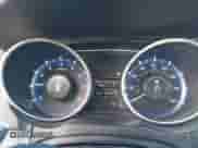 2012 Hyundai Sonata SE z VIN 5NPEC4AC3CH500335, wystawiony jako IAAI lot #43528547 z przebiegiem 92 763 mil mil oraz . Historia ofert i sprzedaży dostępna na DreamBid. Obrazek 7.