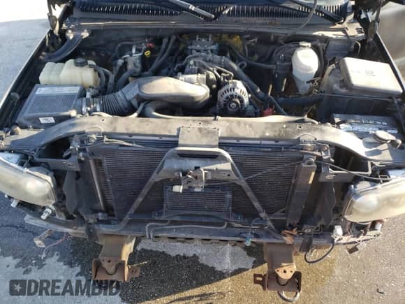2004 GMC Sierra 1500 SLE z VIN 1GTEC14T24Z291206, wystawiony jako Copart lot #88518315 z przebiegiem 269 107 mil mil oraz Szkoda całkowita • Salvage title. Historia ofert i sprzedaży dostępna na DreamBid. Obrazek 12.