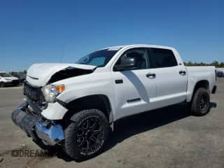 2017 Toyota Tundra SR5 z VIN 5TFDY5F16HX660845, wystawiony jako Copart lot #66037125 z przebiegiem 99 346 mil mil oraz Szkoda całkowita • Salvage title. Historia ofert i sprzedaży dostępna na DreamBid. Obrazek 1.