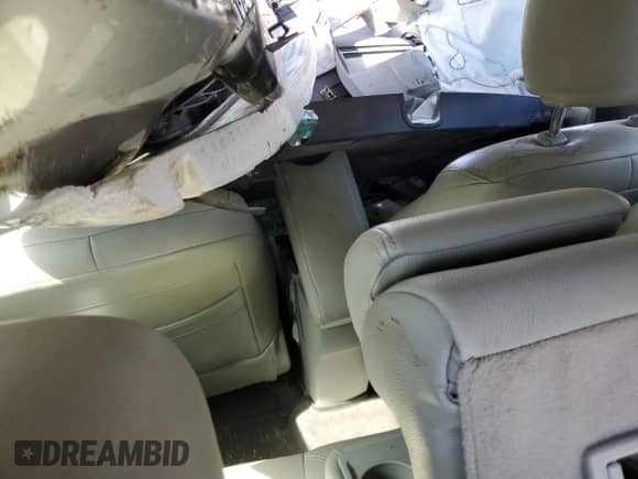 2014 Toyota Prius Four z VIN JTDKN3DU5E0373969, wystawiony jako Copart lot #70934375 z przebiegiem Nie podano mil oraz Szkoda całkowita • Salvage title. Historia ofert i sprzedaży dostępna na DreamBid. Obrazek 8.