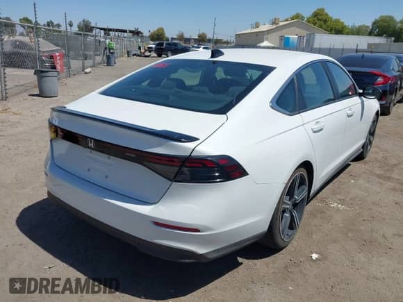 2024 Honda Accord Sport с VIN 1HGCY2F5XRA038364, выставлен на аукционе IAAI как лот 43030873 с пробегом 35 395 миль миль и . История ставок и продаж доступна на DreamBid. Изображение 4.