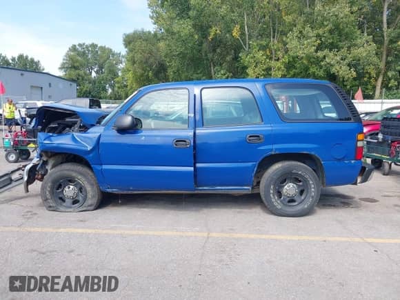 2005 Chevrolet Tahoe LS с VIN 1GNEC13Z05R259286, выставлен на аукционе IAAI как лот 43191939 с пробегом Не указан миль и . История ставок и продаж доступна на DreamBid. Изображение 15.
