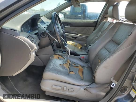 2009 Honda Accord EX-L with VIN 1HGCP36899A013748, listed as a Copart auction lot 81162975 with 149,050 mi miles and Clean title. Bid and sale history available at DreamBid. Image 7.