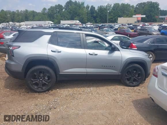 2025 Chevrolet Equinox FWD LT с VIN 3GNAXHEG0SL201527, выставлен на аукционе IAAI как лот 43027510 с пробегом 12 574 миль миль и . История ставок и продаж доступна на DreamBid. Изображение 13.