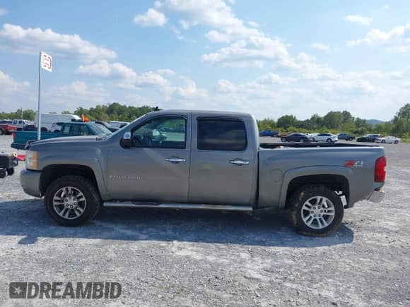 2008 Chevrolet Silverado 1500 LTZ с VIN 2GCEK13M081165454, выставлен на аукционе IAAI как лот 43190126 с пробегом 174 578 миль миль и . История ставок и продаж доступна на DreamBid. Изображение 14.